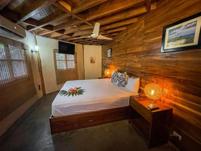2 Bedrooms Villa