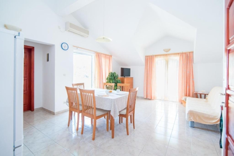Apartment Annie - sea view : A2 Postira, Island Brac