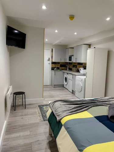 Lovely Studio Ealing