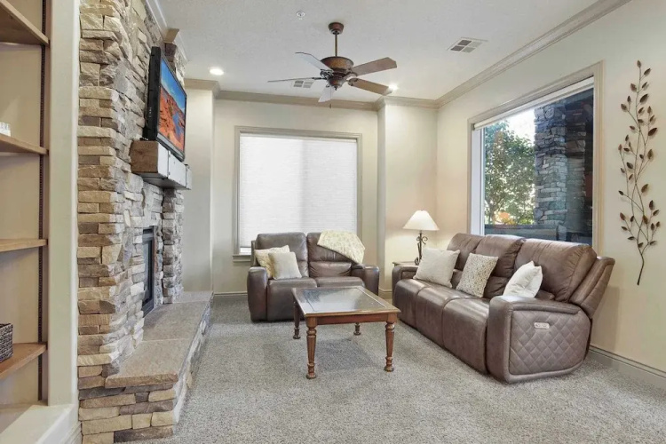Sierra Sky Patio w/ Fireplace