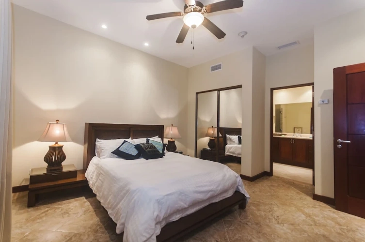 2 Bedrooms Premium Apartment with ocean view