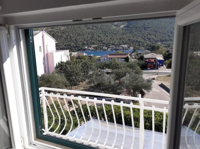 Apartment with sea view