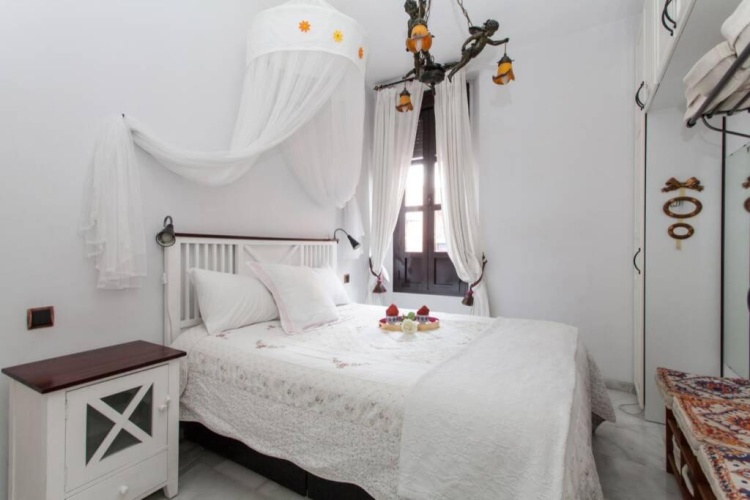 3 Bedrooms Apartment