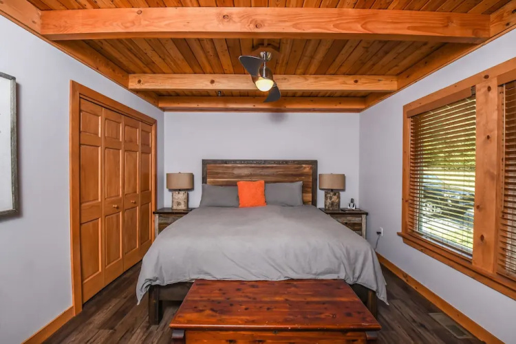 Mountain Crest Villa 5 Bedroom House