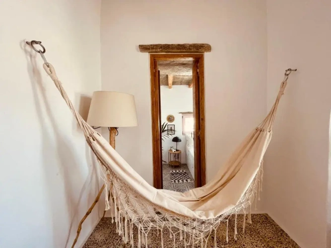 2 Bedrooms Cottage