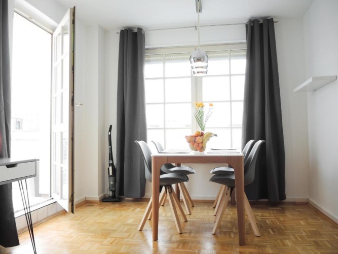 1 Bedroom Apartment