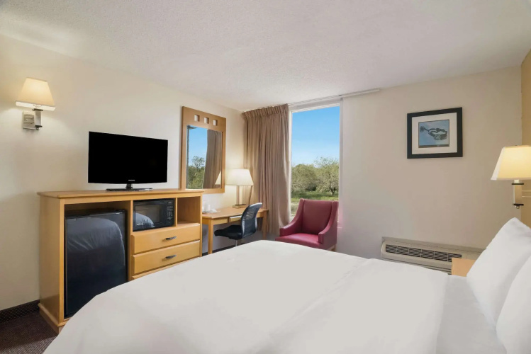Days Inn by Wyndham Alice