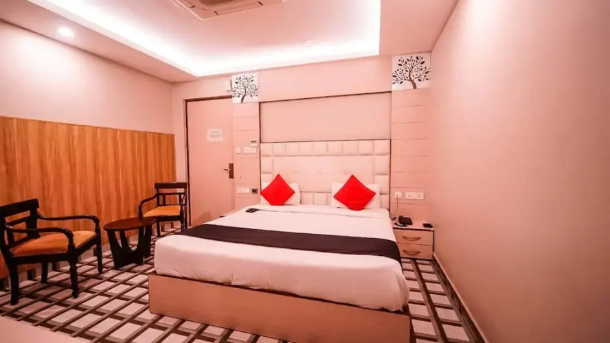 Hotel Yugantar & Banquets