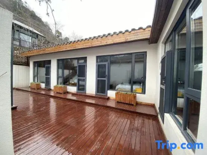 Supreme Home and Three lane Homestay