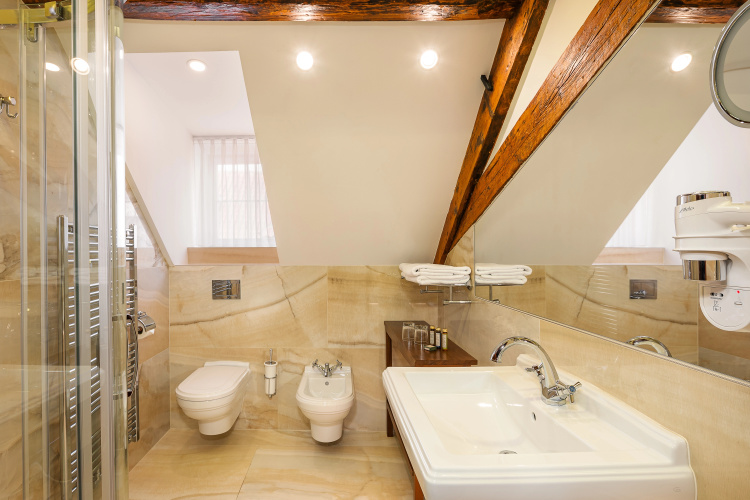 Iron Gate Hotel and Suites photo 10