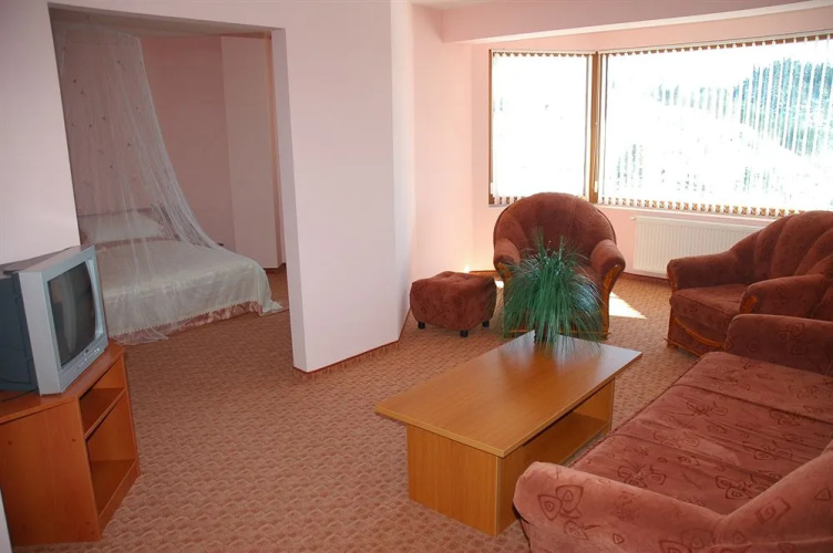 Hotel Crystal