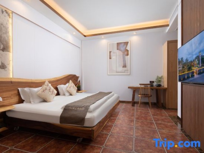 Deluxe Twin Suite