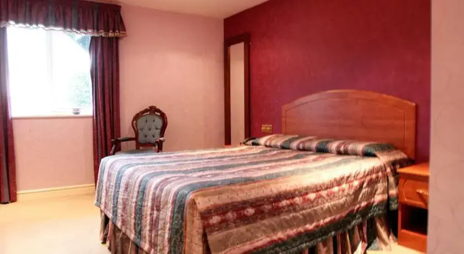 Best Western Peacock