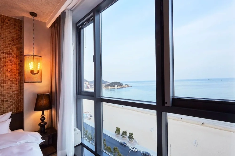 Standard Twin Family room with ocean view