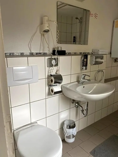 Economy room