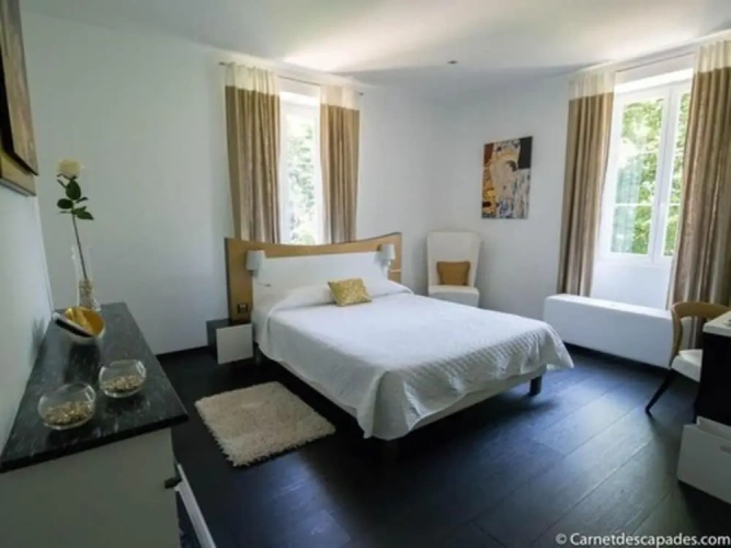 Standard Double room with view