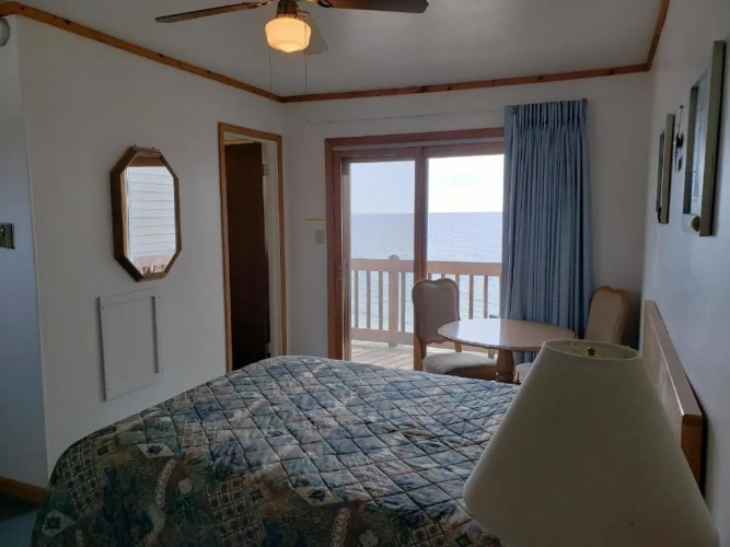 Standard Double room with lake view