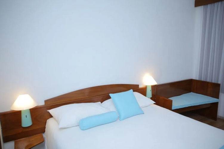 Hotel Ecole Lebenin