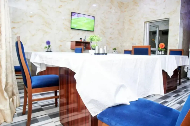 Credence Resorts Aco