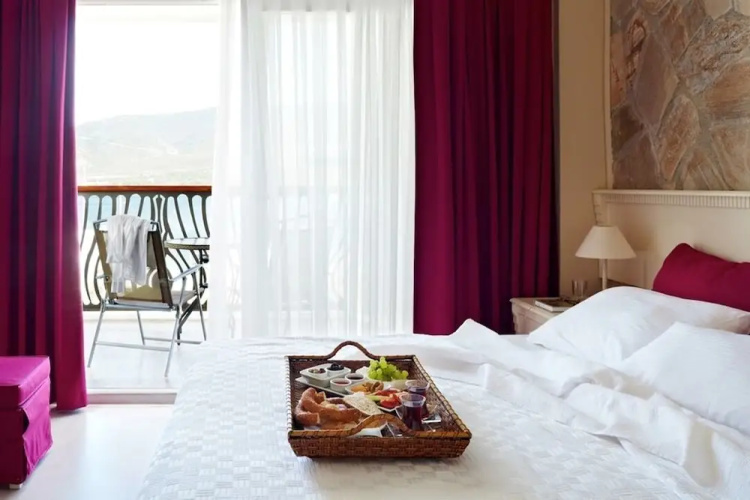 Mi Casa Beach Hotel