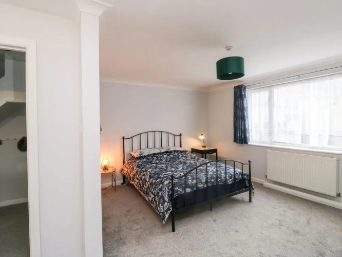 1 Ilsham Cottages