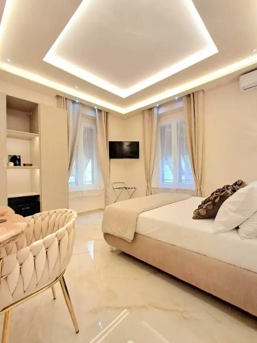 Standard Double room with city view