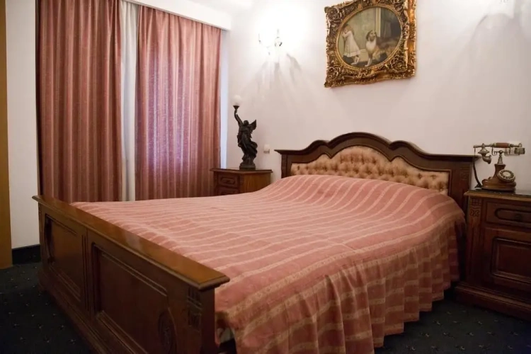 Suite with balcony