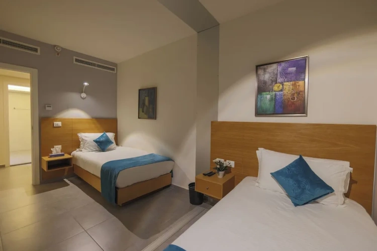 Triple Suite