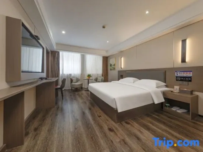 Standard Double room with view