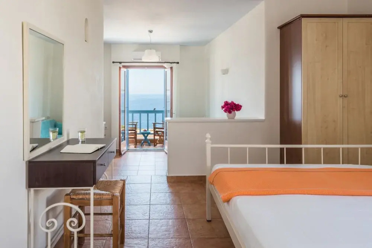 Asterias House