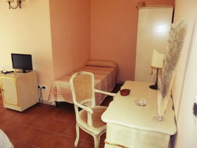 La Corte Di Opaka