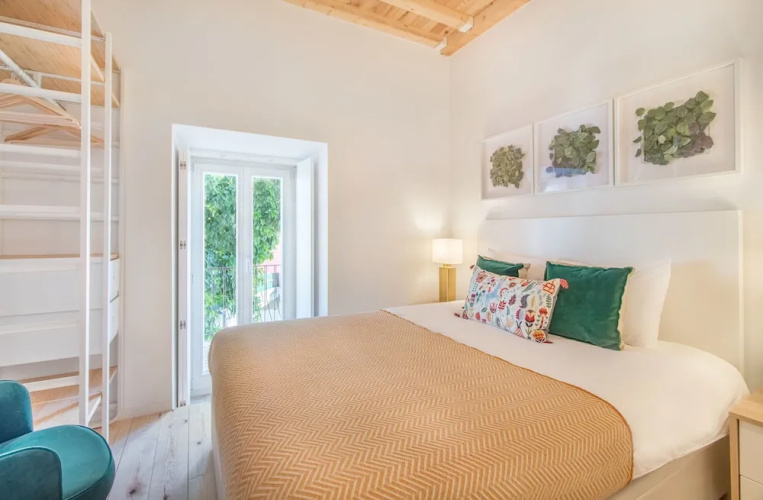 Casa da Graça Lisbon Hideout I