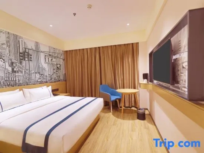 Deluxe Double room with city view