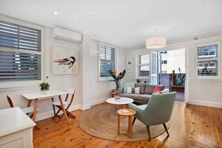 CRES0 - Manly - The Crescent