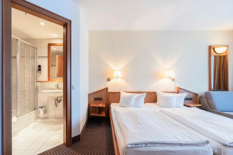 Standard Double room with balcony