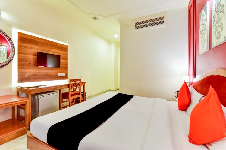 Superior room