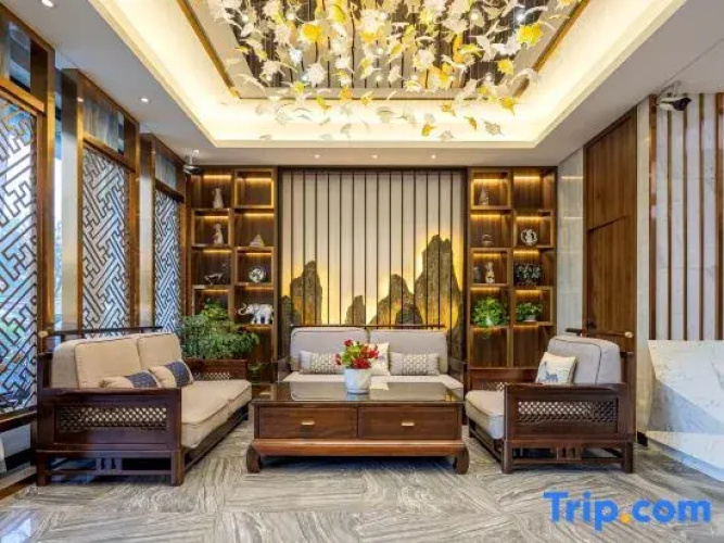 Nanyao Hotel (Yining Station)