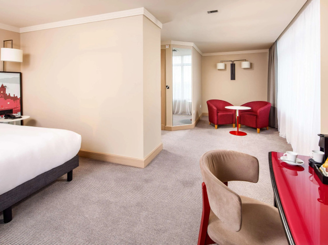 Mercure Cardiff Holland House Hotel & Spa photo 8