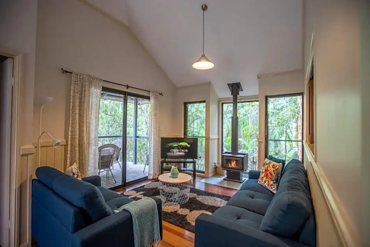 2 Bedrooms Villa