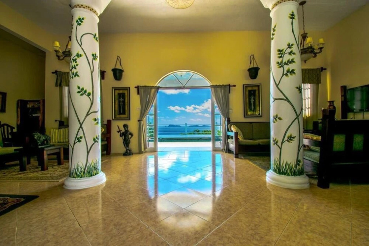 Camelot Villa