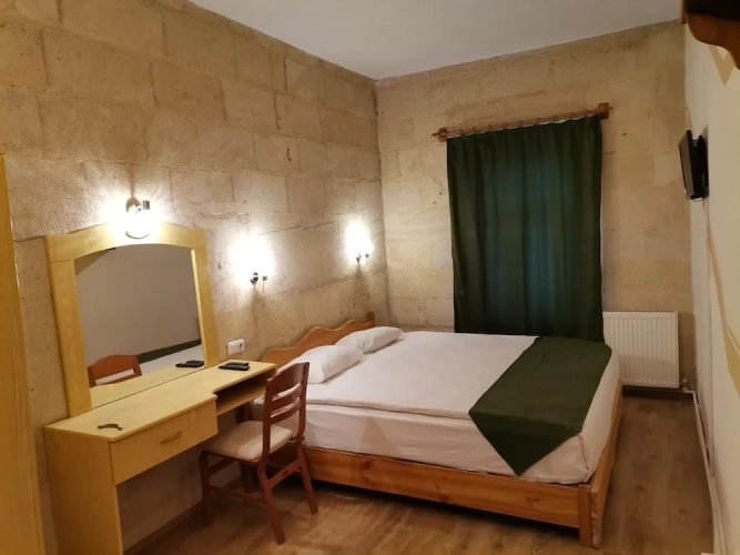 1 Bedroom Standard Single Family room with garden view