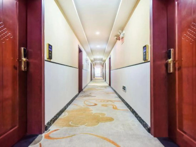 Huatian Hotel