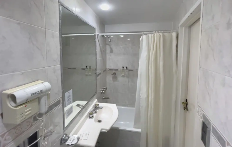 Classic Quadruple room