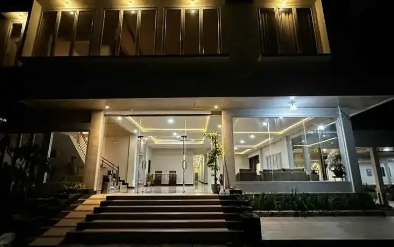 Grands Orchid Hotel