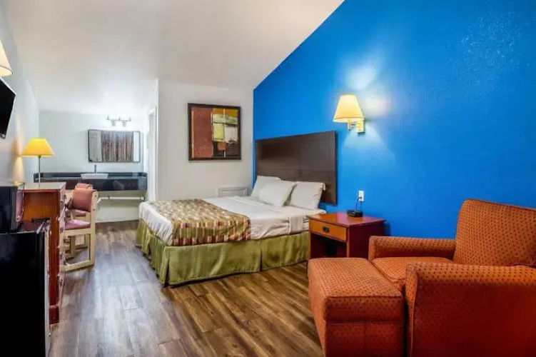 Rodeway Inn