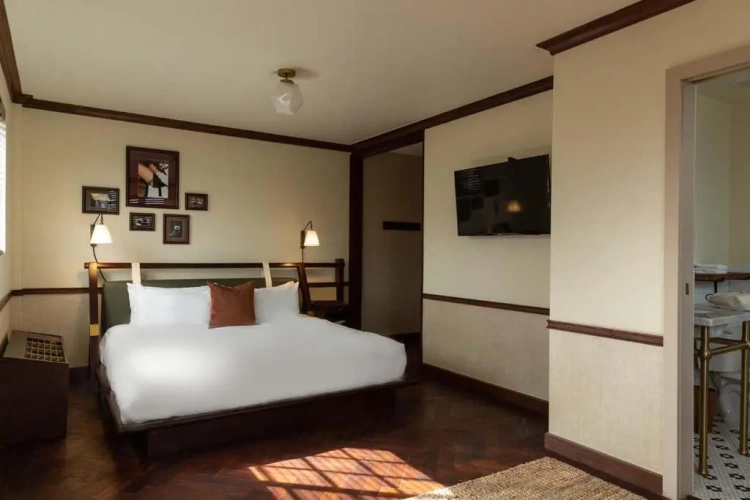 Double Suite