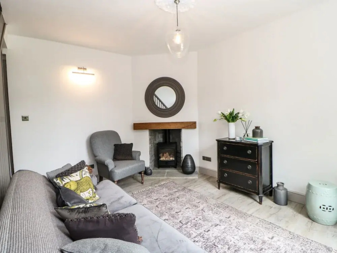 22A Taylors Cottage