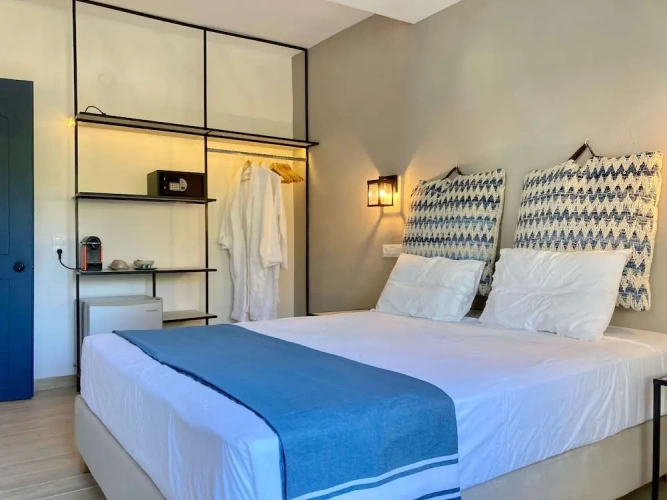 Deluxe Suite with balcony and with garden view