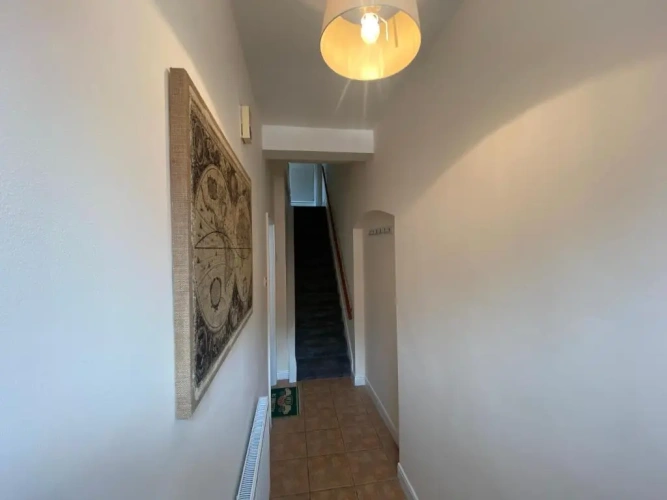 4 Bedrooms Cottage