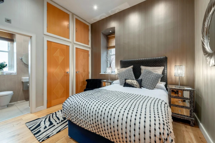 Affluent Apartment Sark Tower
